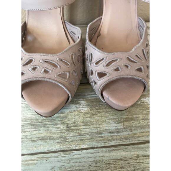 Valentino Garavani Nude Laser Cut Mary Jane Peep Toe Heels Sz 37 Made in Italy - Picture 4 of 14